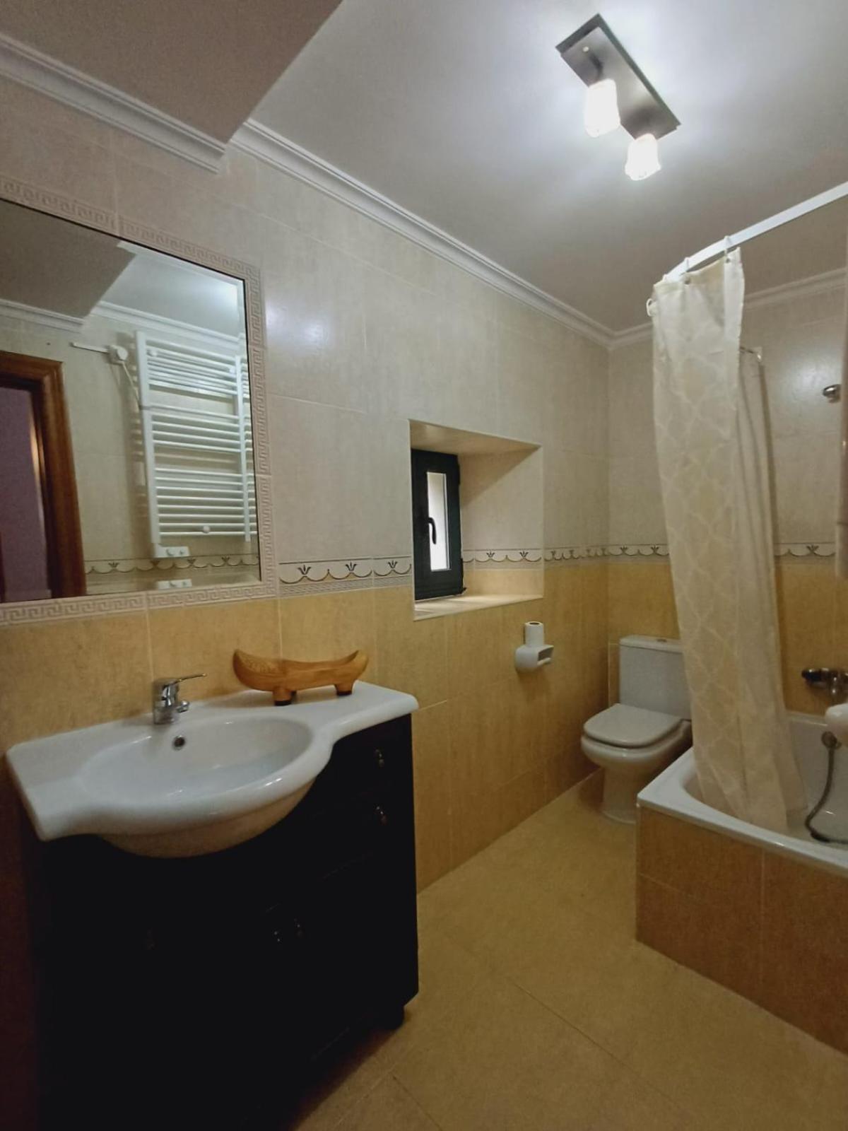 El Portal Del Abuelo Apartment Arenas De Cabrales Ngoại thất bức ảnh