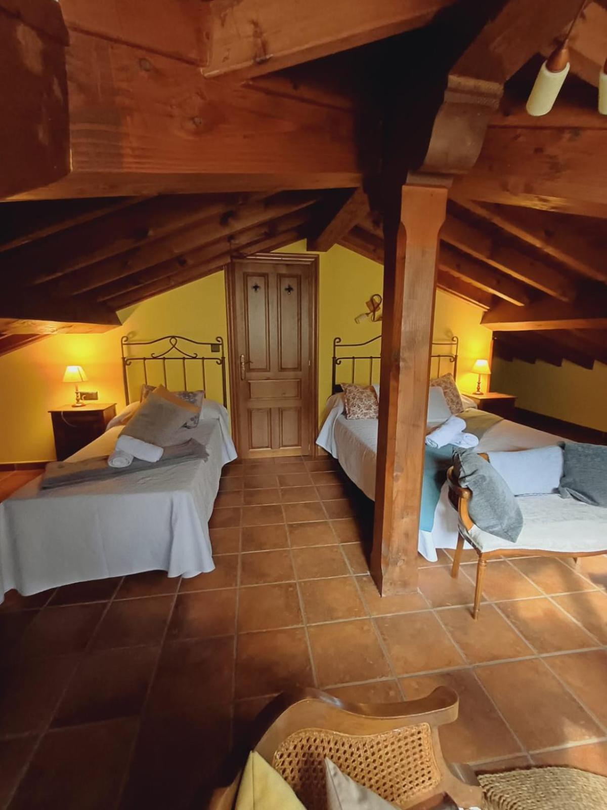 El Portal Del Abuelo Apartment Arenas De Cabrales Ngoại thất bức ảnh