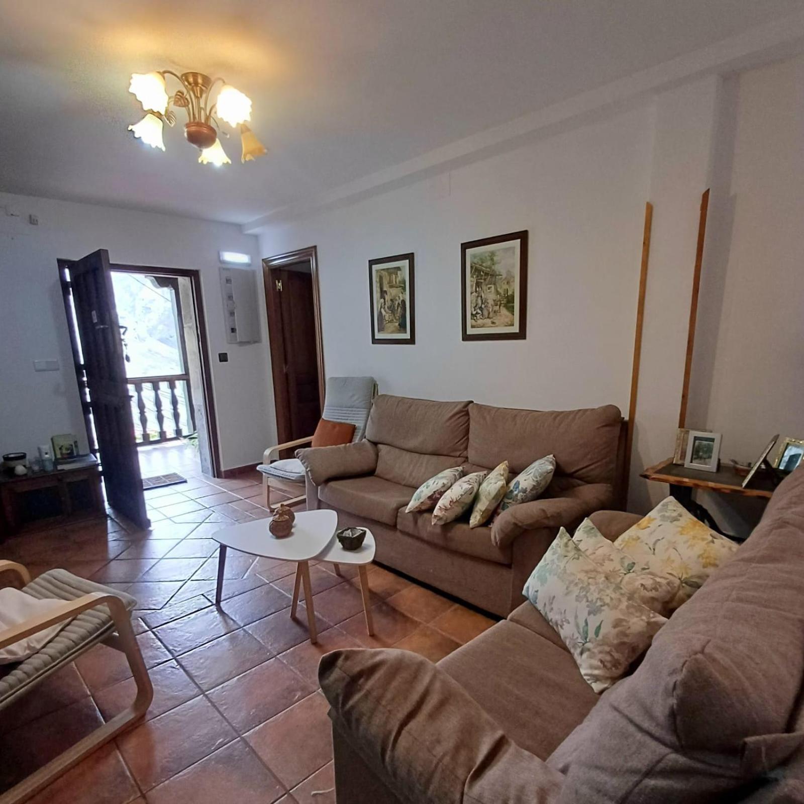 El Portal Del Abuelo Apartment Arenas De Cabrales Ngoại thất bức ảnh